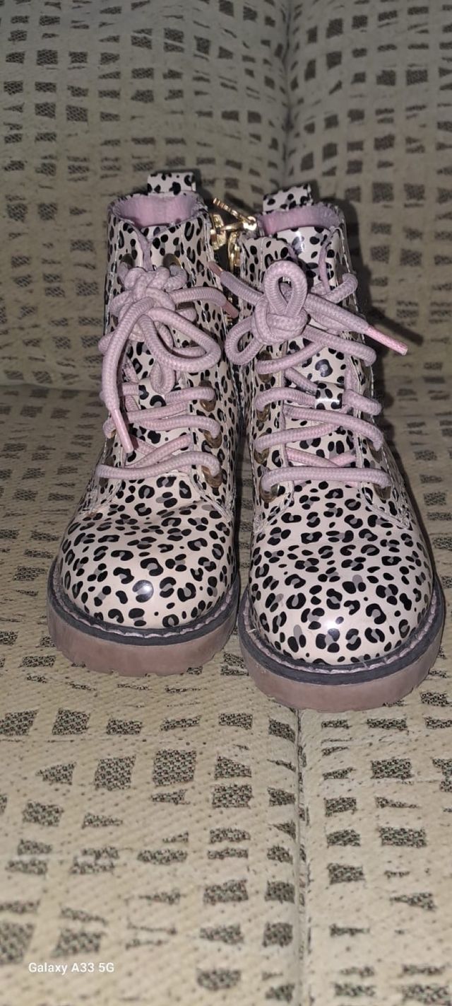 Botas Hello Kitty Animal Print Niña