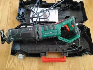 Sierra de sable Parkside