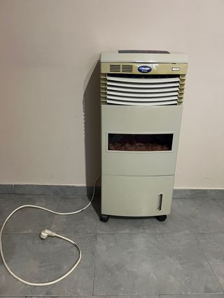 aire acondicionado ,calefactor,beige con ruedas