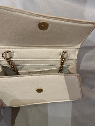 Bolso pequeño blanco de cuero