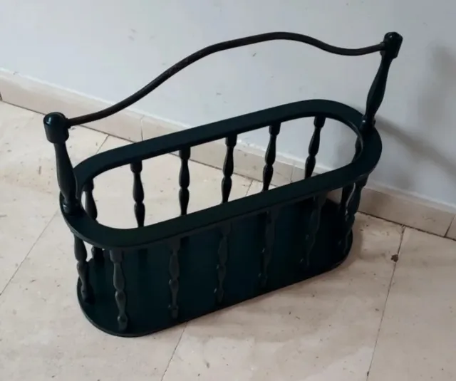 Portabottiglie in legno con manico in ferro battuto