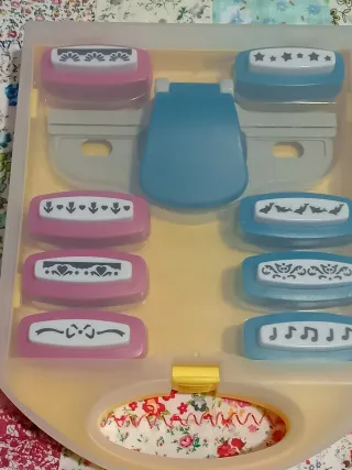 Troqueladora de bordes decorativos