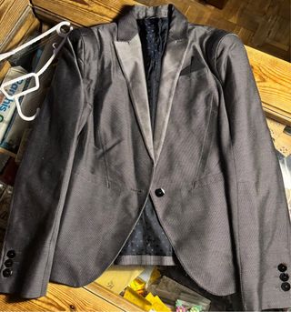 Traje Gucci Gris Perla Dos Piezas