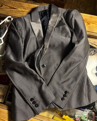 Traje Gucci Gris Perla Dos Piezas