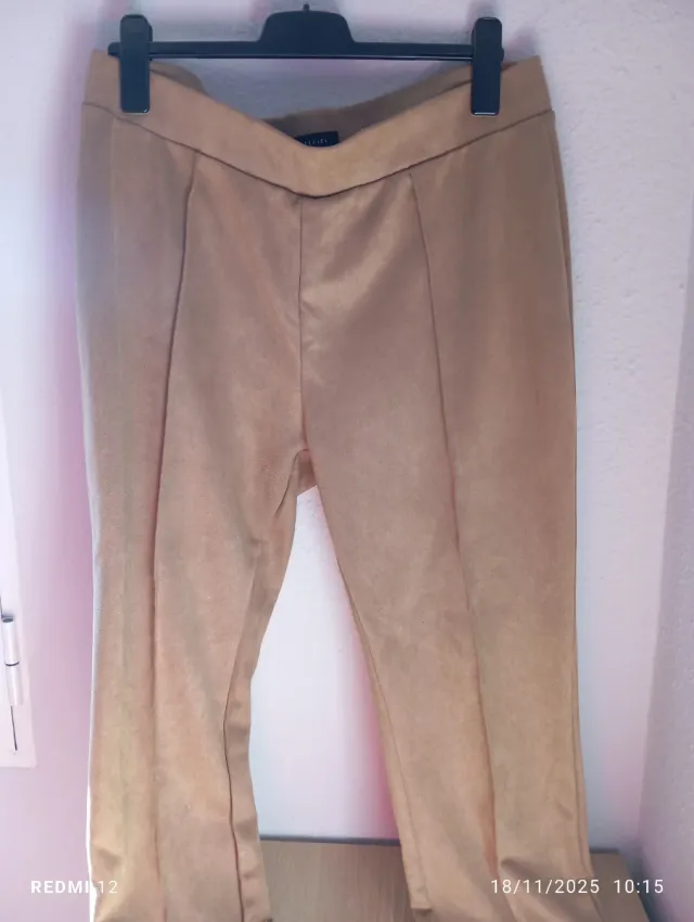 Pantalón efecto ante