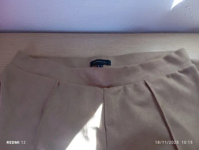 Pantalón efecto ante