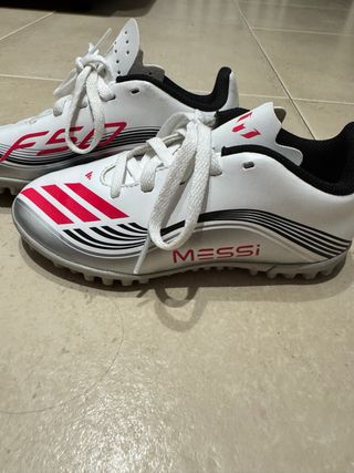 Botas de fútbol Messi para niños