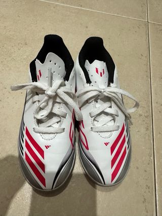 Botas de fútbol Messi para niños