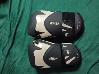 Guantes boxeo Venum