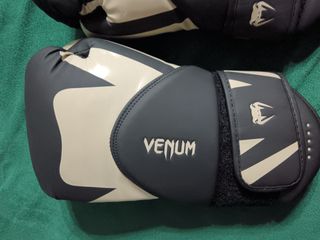 Guantes boxeo Venum