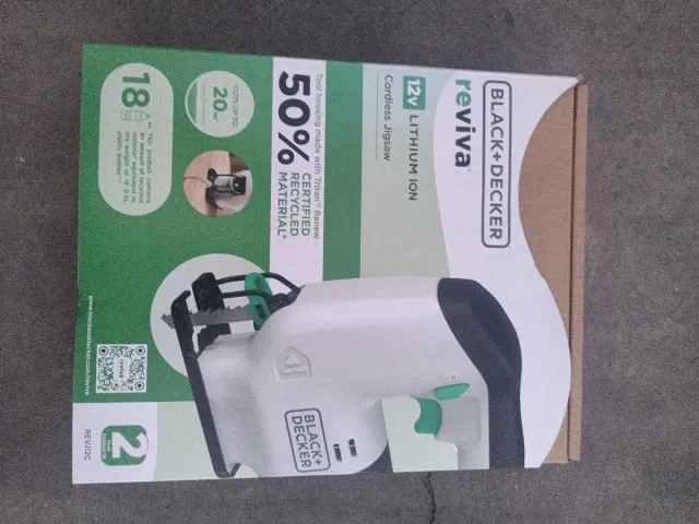 Sierra de calar Black+Decker Reviva 12V