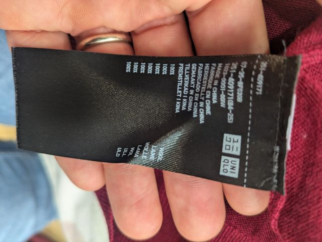 Jersey UNIQLO burdeos cuello pico Talla M