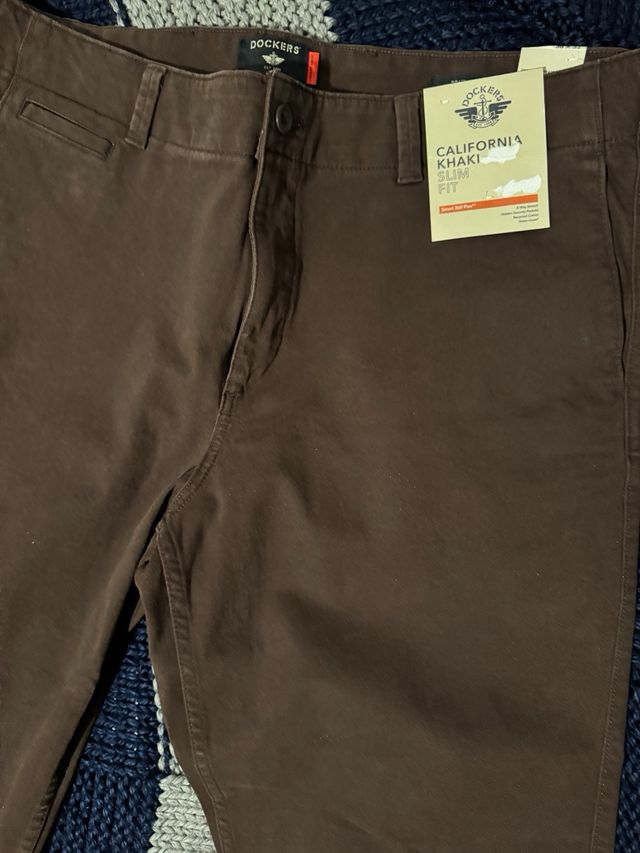 Pantalón Dockers California Khaki Slim Fit W38L32