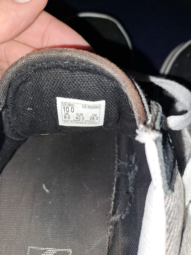 Zapatillas Vans Negras y Grises