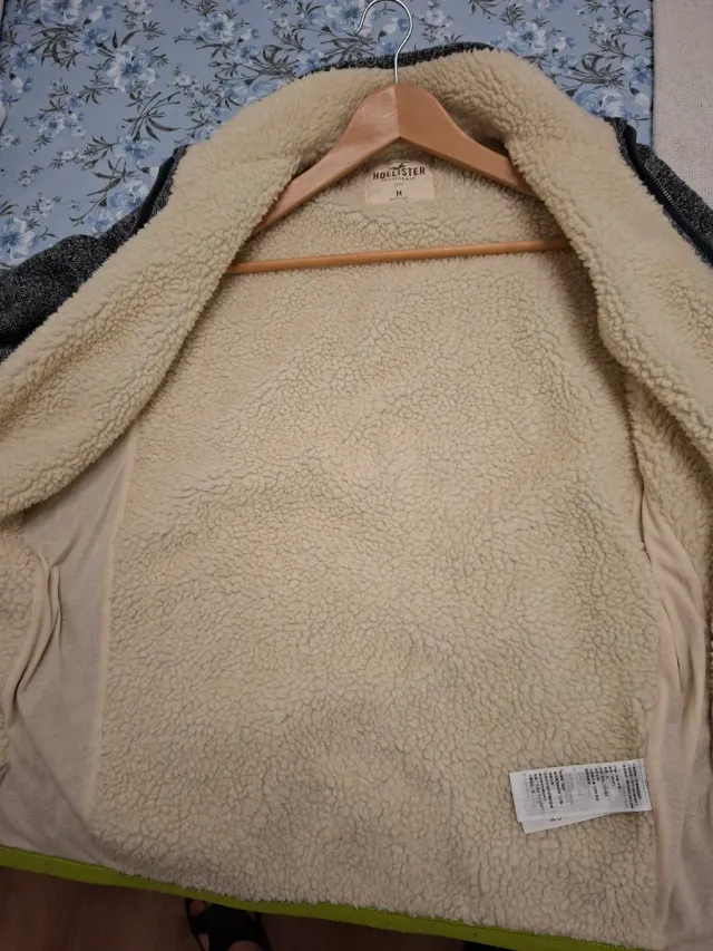 Chaqueta Hollister punto forrada