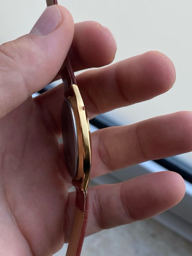 Reloj Seiko Quartz Slim Dorado