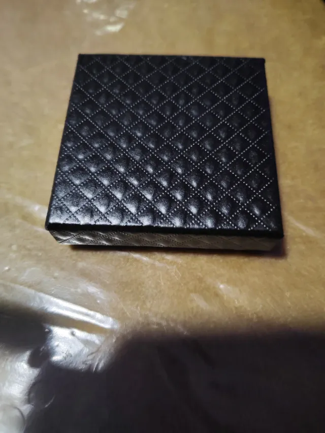 Orecchini con perle coltivate antiche e pietre