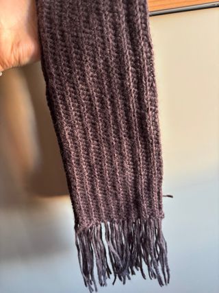 Sciarpa lunga in lana fatta a mano