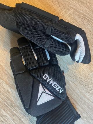 Guantes Hockey Patines Azemad Negros. Talla M
