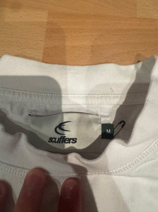 Pack Ropa Scuffers: Sudadera y Camisetas