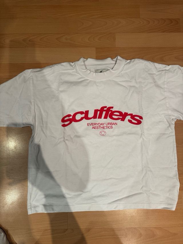 Pack Ropa Scuffers: Sudadera y Camisetas