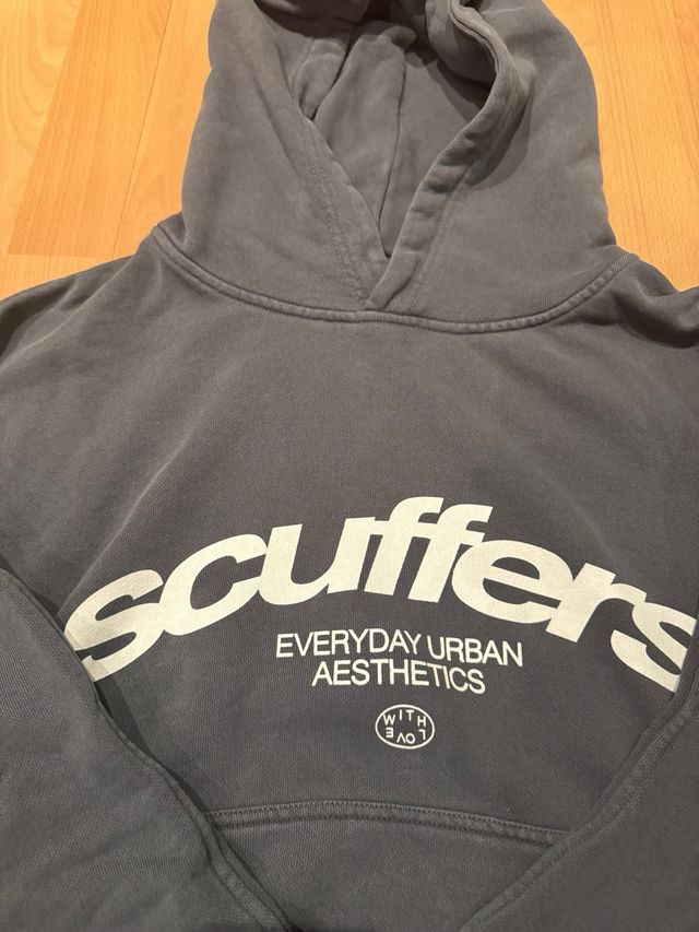 Pack Ropa Scuffers: Sudadera y Camisetas