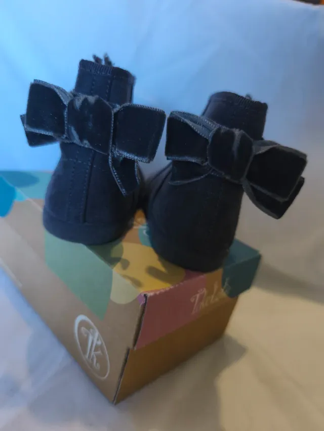 Botas niña gris oscuro talla 23