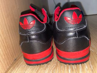 Adidas ZX 750 Negro/Rojo