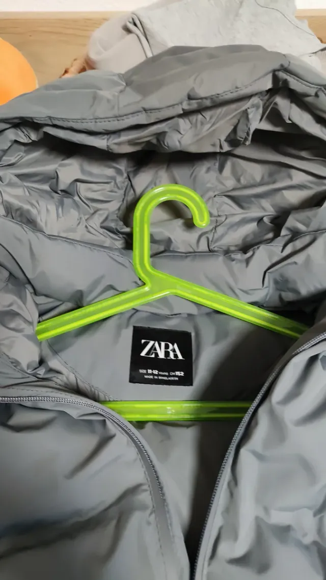 Abrigo niño ZARA gris talla 11-12 (152cm)