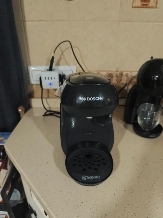 Cafetera Tassimo Bosch Negra