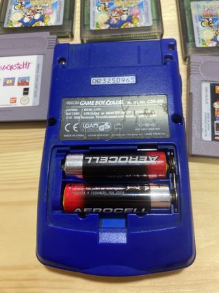 Game Boy Color Pikachu + giochi