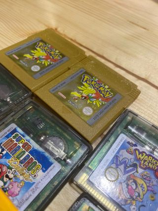 Game Boy Color Pikachu + giochi