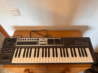 Teclado MIDI Roland Edirol PCR-500