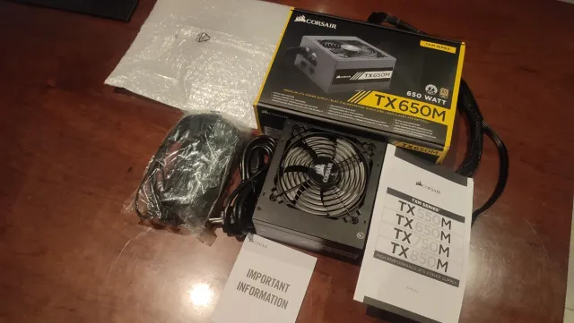 Fuente Alimentación Corsair TX650M 650W Modular