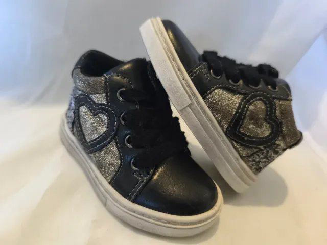 Botas deportivas niña talla 20