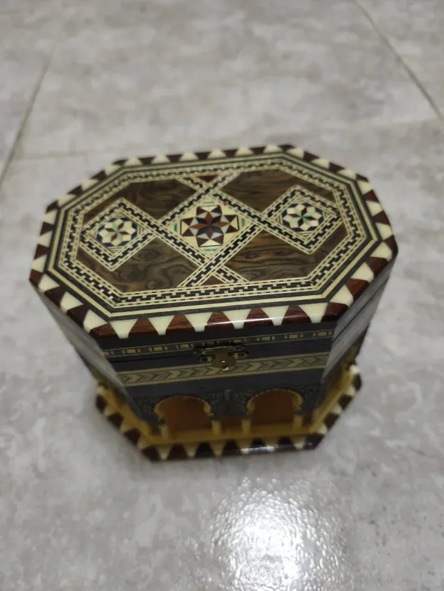 Caja joyero Taracea leones Alhambra de Granada