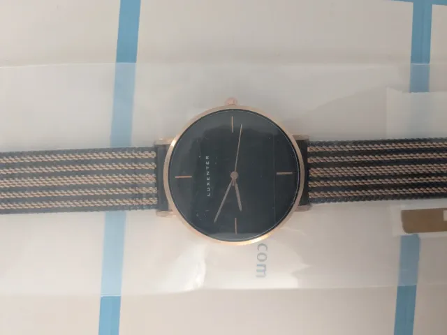 Reloj Luxenter Esfera Negra y Correa Malla