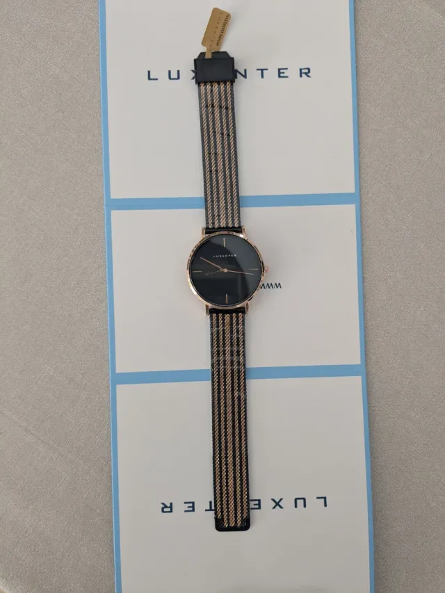 Reloj Luxenter Esfera Negra y Correa Malla