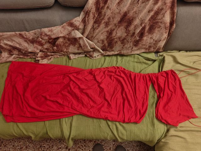 Vestido asimétrico cut out zara