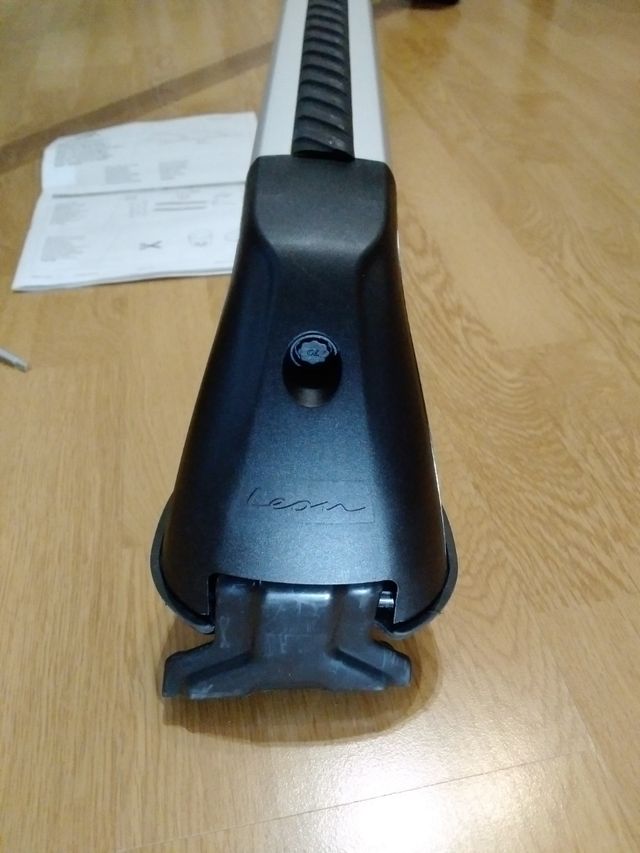 Barras y portaesquis seat leon. NUEVOS!!