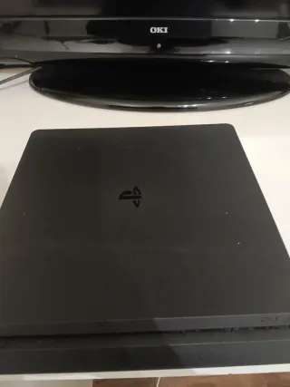 Ps4 Sony Negra, sin mando