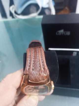 Reloj Lotus Hombre Dorado y Marrón