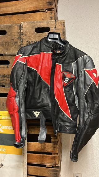 Traje Moto Dainese Hombre Negra/Roja talla 42-44