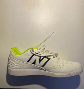 Zapatos Futsal New Balance Blancos y Amarillos