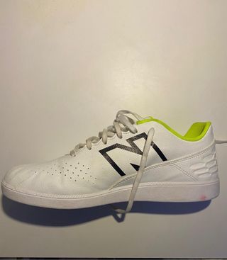 Zapatos Futsal New Balance Blancos y Amarillos