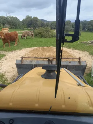 Retro excavadora mixta