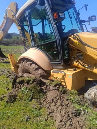 Retro excavadora mixta