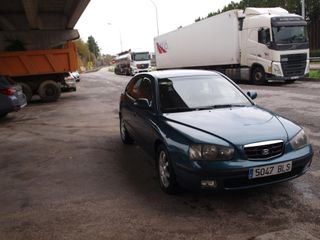 Hyundai Elantra 2001