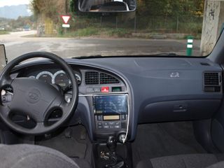 Hyundai Elantra 2001