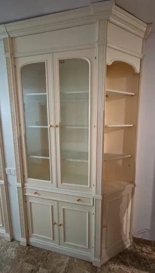 Vitrina vintage de madera y cristal